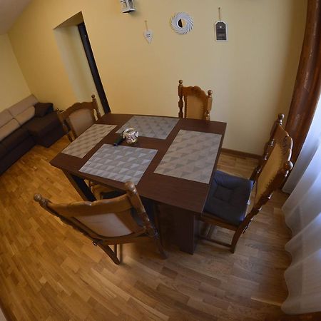 Apartment Luca Poarta Schei Braşov Exteriör bild