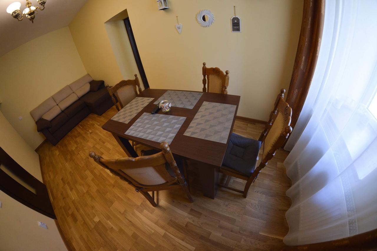 Apartment Luca Poarta Schei Braşov Exteriör bild