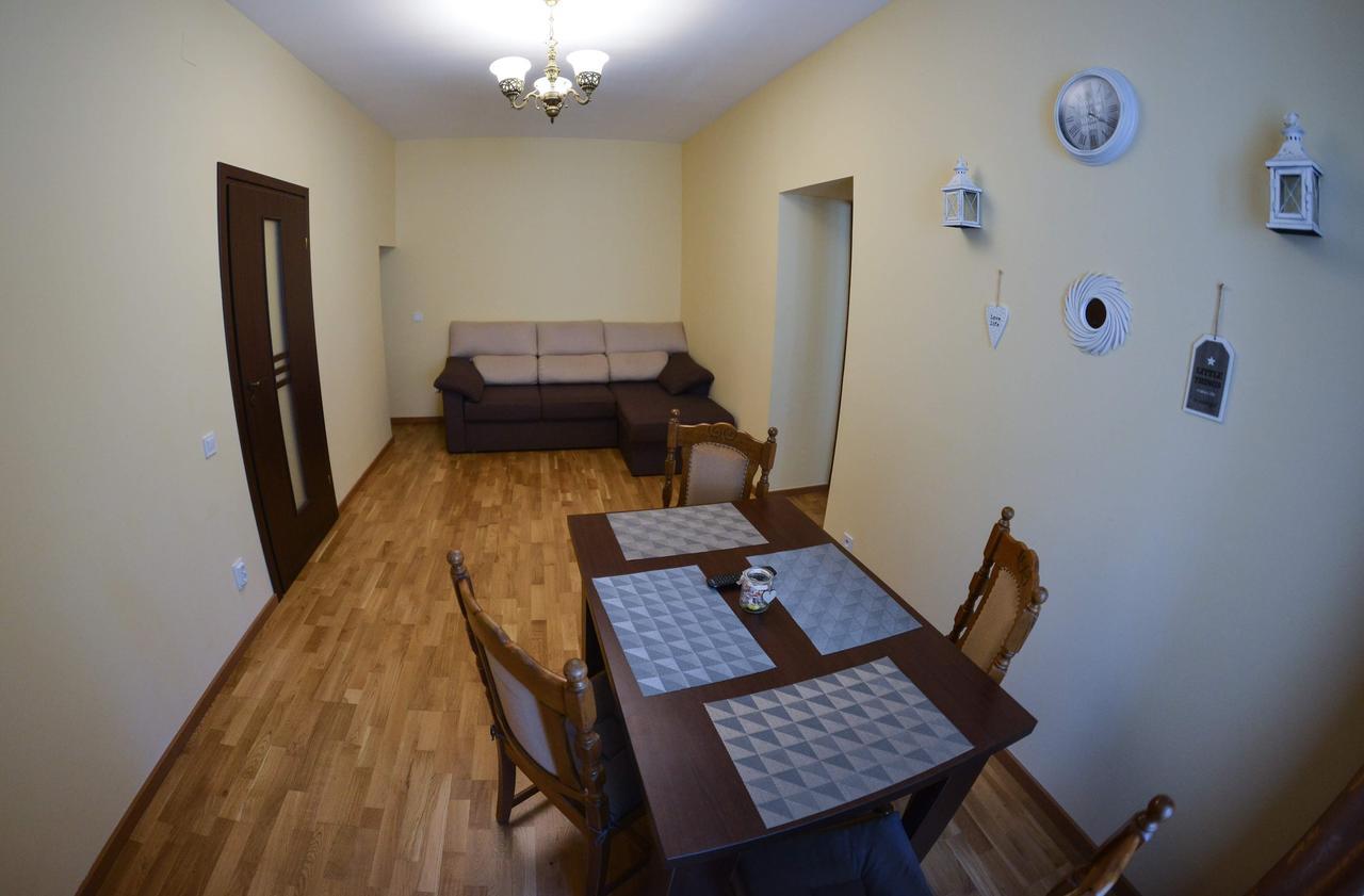 Apartment Luca Poarta Schei Braşov Exteriör bild